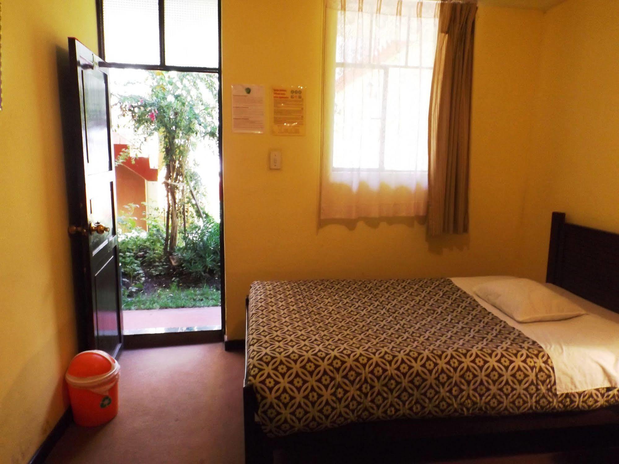 El Manzano Guest House Пуно Экстерьер фото